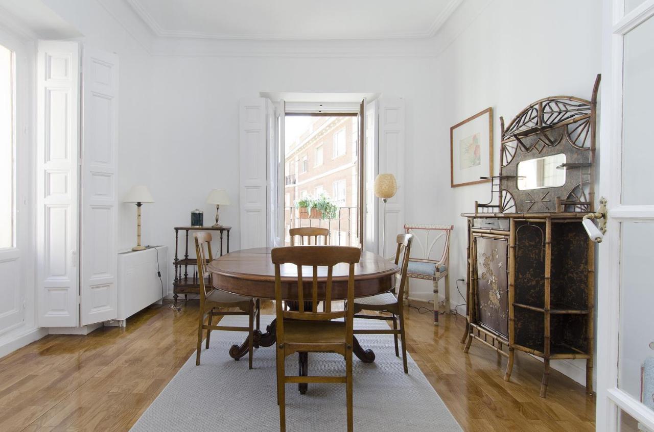 Apartamento Paseo Del Prado II En Μαδρίτη Εξωτερικό φωτογραφία