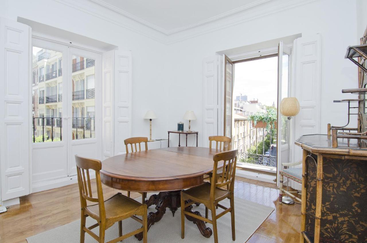 Apartamento Paseo Del Prado II En Μαδρίτη Εξωτερικό φωτογραφία