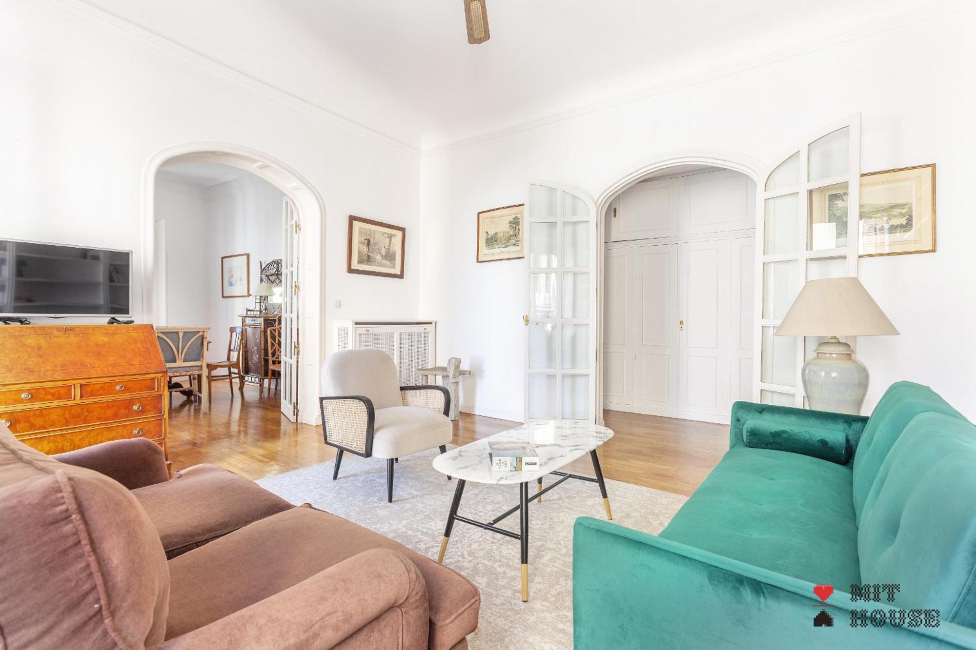 Apartamento Paseo Del Prado II En Μαδρίτη Εξωτερικό φωτογραφία
